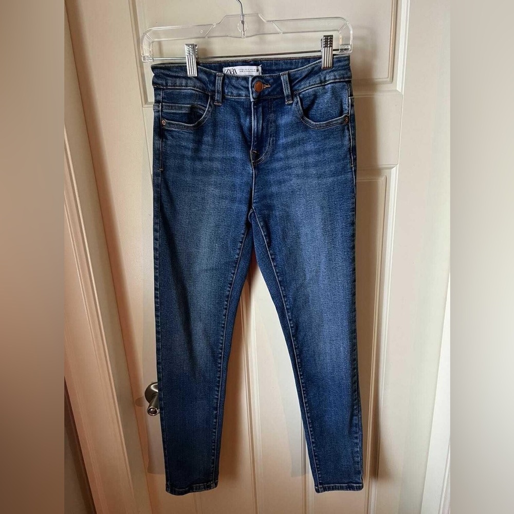 Zara // Sz 4